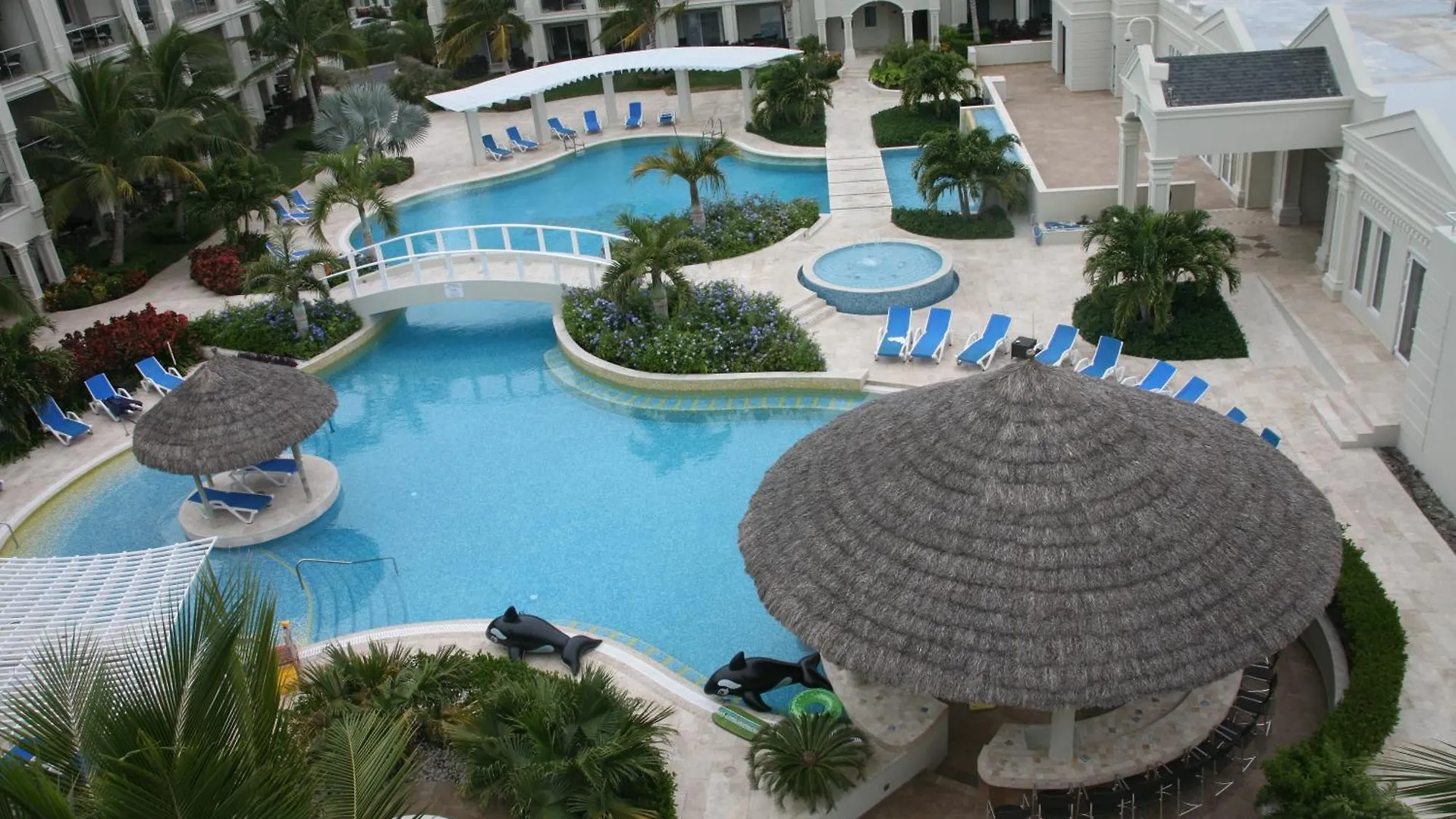 The Atrium Resort Grace Bay